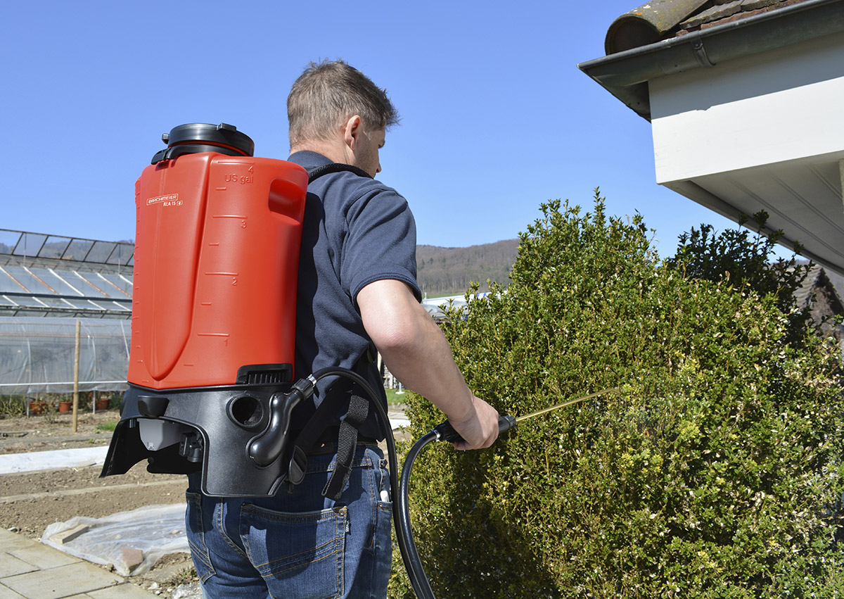 Akku-Sprühgerät für den Privatgarten